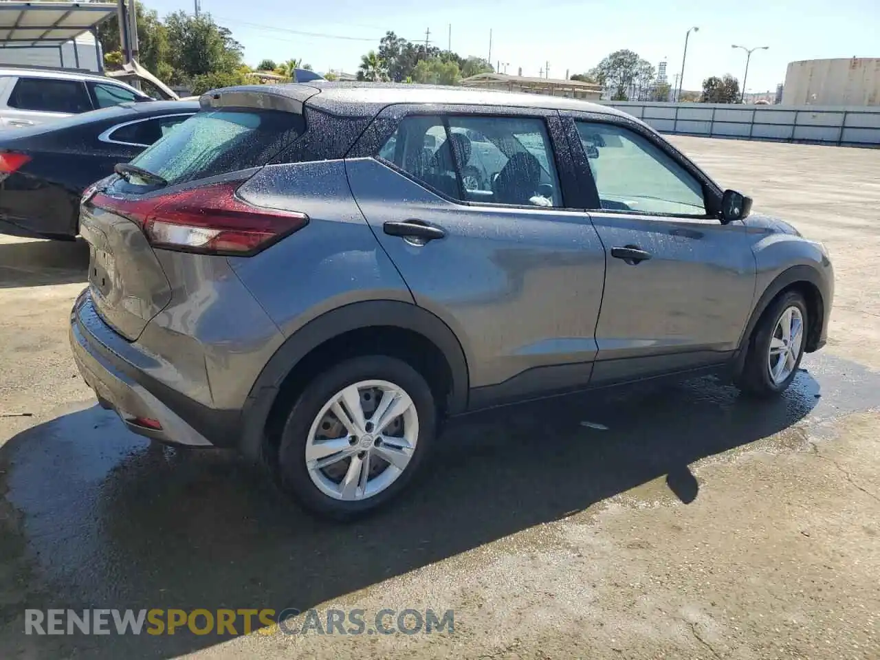 3 Photograph of a damaged car 3N1CP5BV4ML518784 NISSAN KICKS 2021