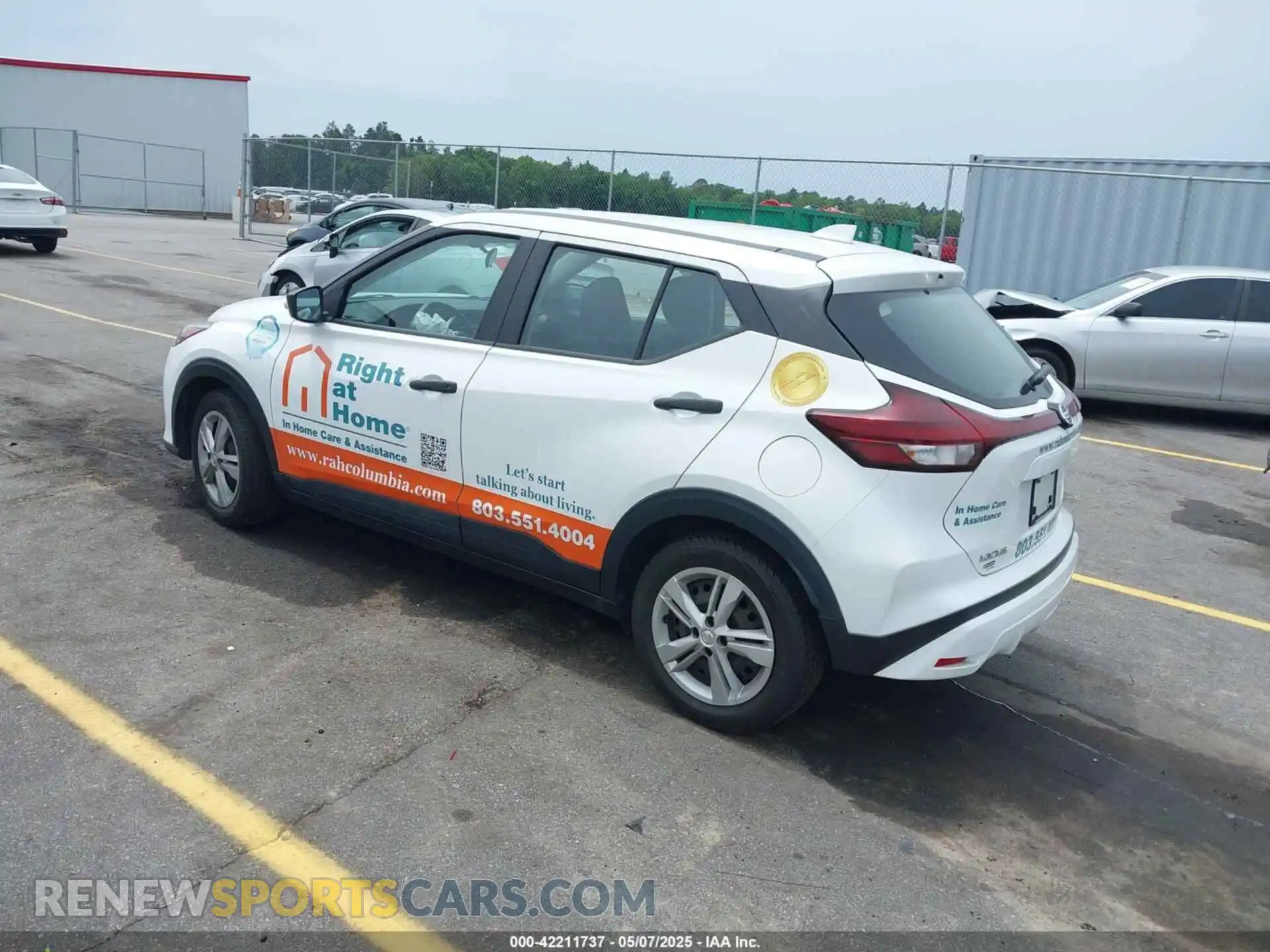 3 Photograph of a damaged car 3N1CP5BV4ML533432 NISSAN KICKS 2021