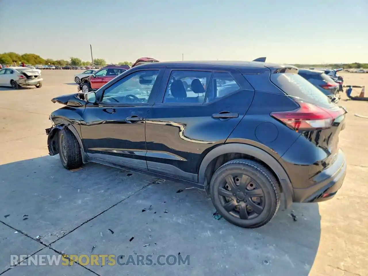2 Photograph of a damaged car 3N1CP5BV4ML546858 NISSAN KICKS 2021