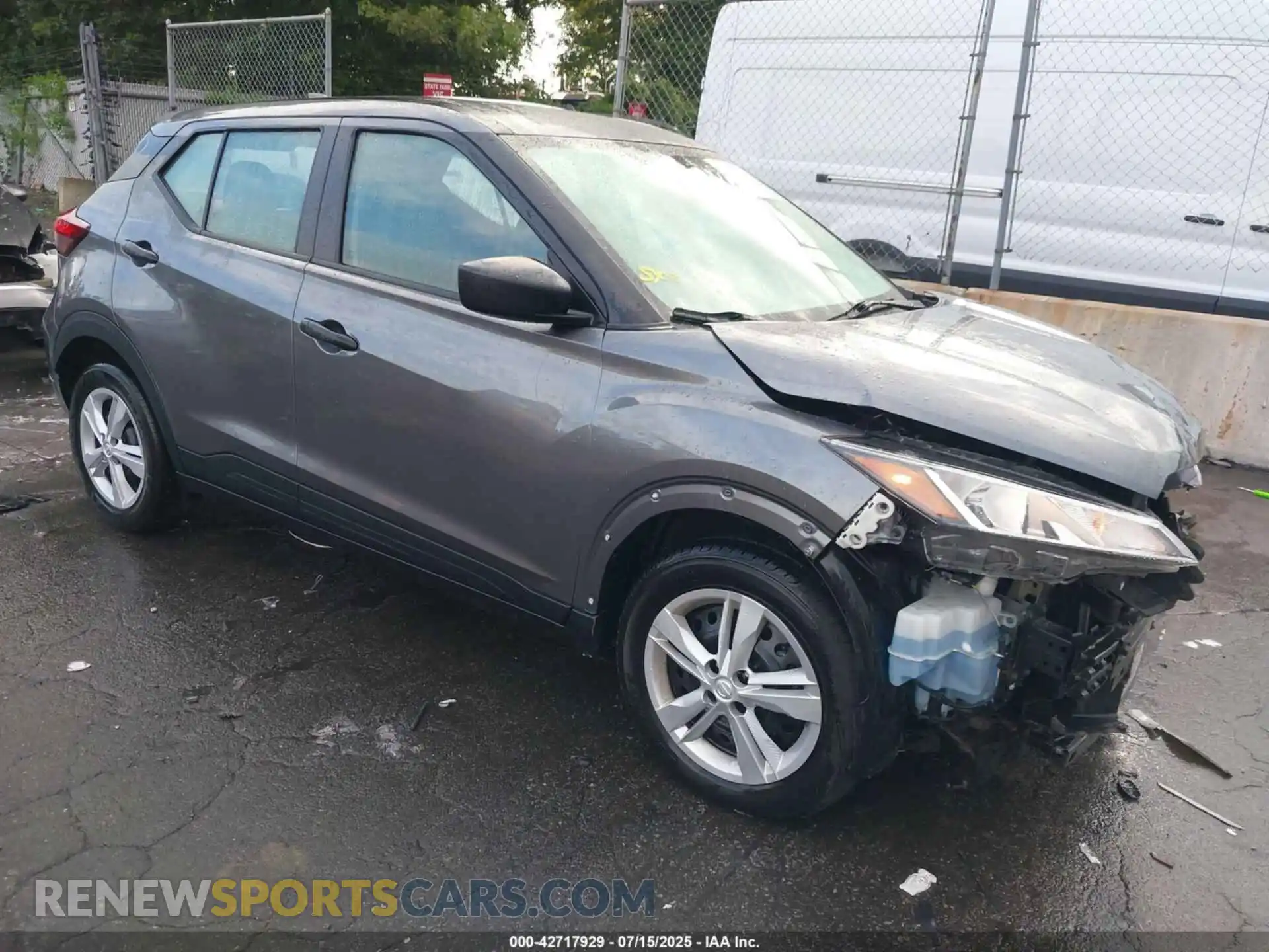 1 Photograph of a damaged car 3N1CP5BV5ML498805 NISSAN KICKS 2021