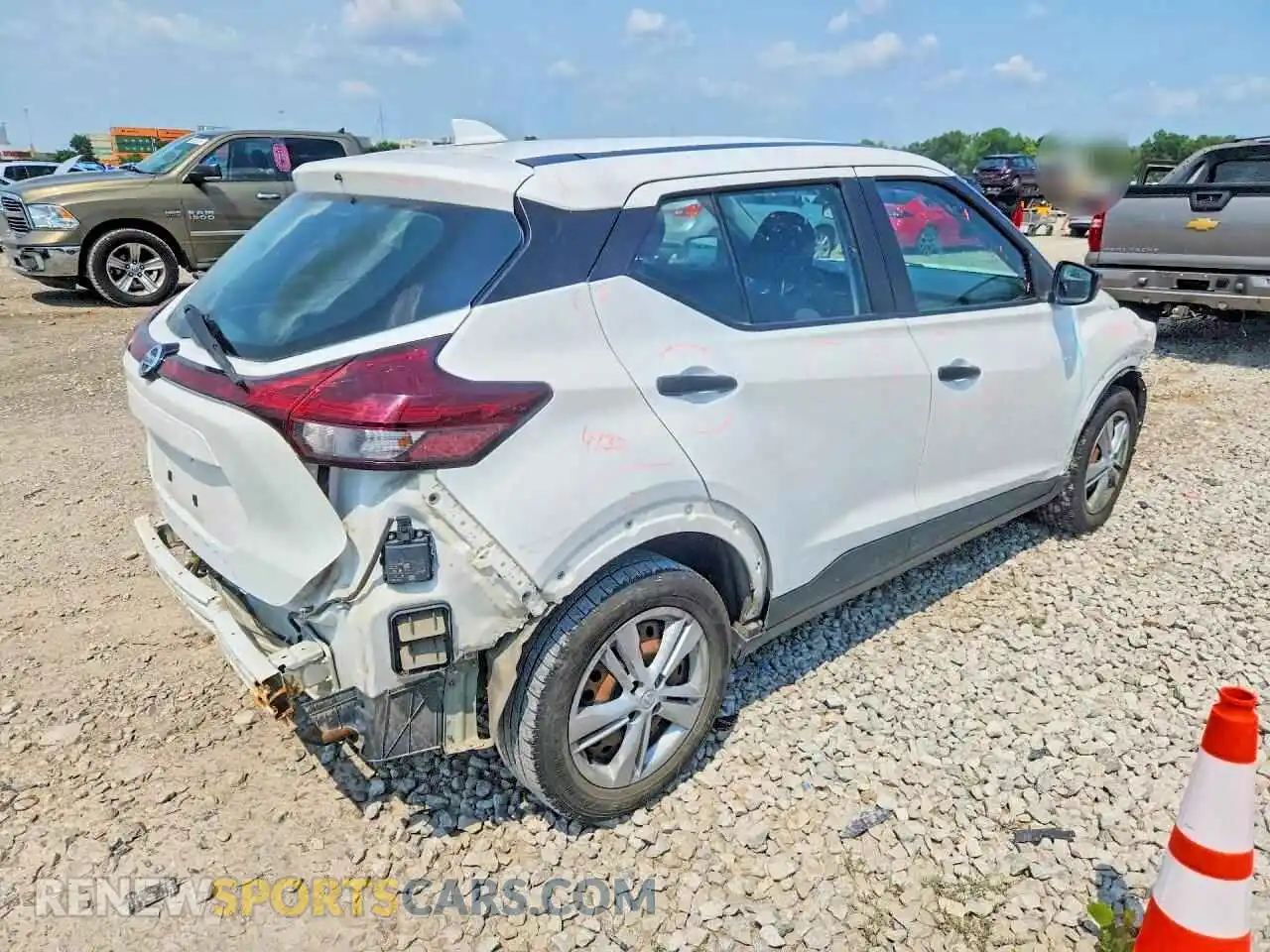 3 Photograph of a damaged car 3N1CP5BV5ML510001 NISSAN KICKS 2021