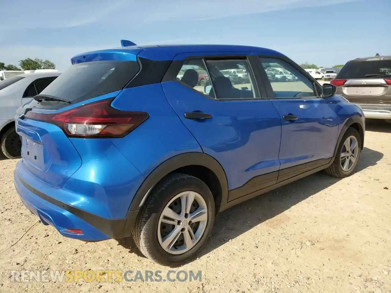 3 Photograph of a damaged car 3N1CP5BV5ML523329 NISSAN KICKS 2021