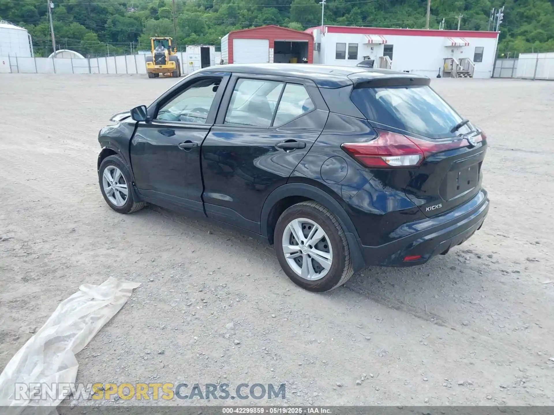 3 Photograph of a damaged car 3N1CP5BV5ML538039 NISSAN KICKS 2021