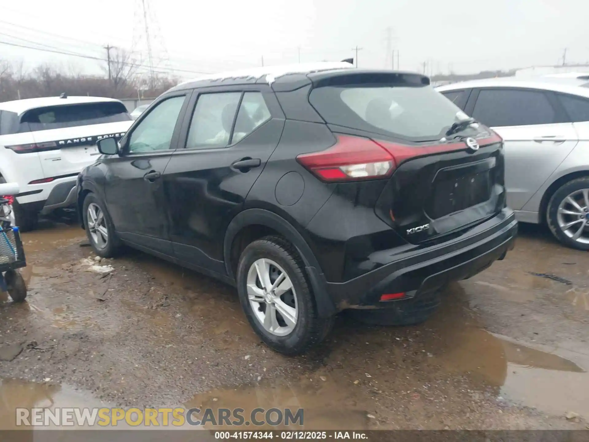 3 Photograph of a damaged car 3N1CP5BV5ML538302 NISSAN KICKS 2021