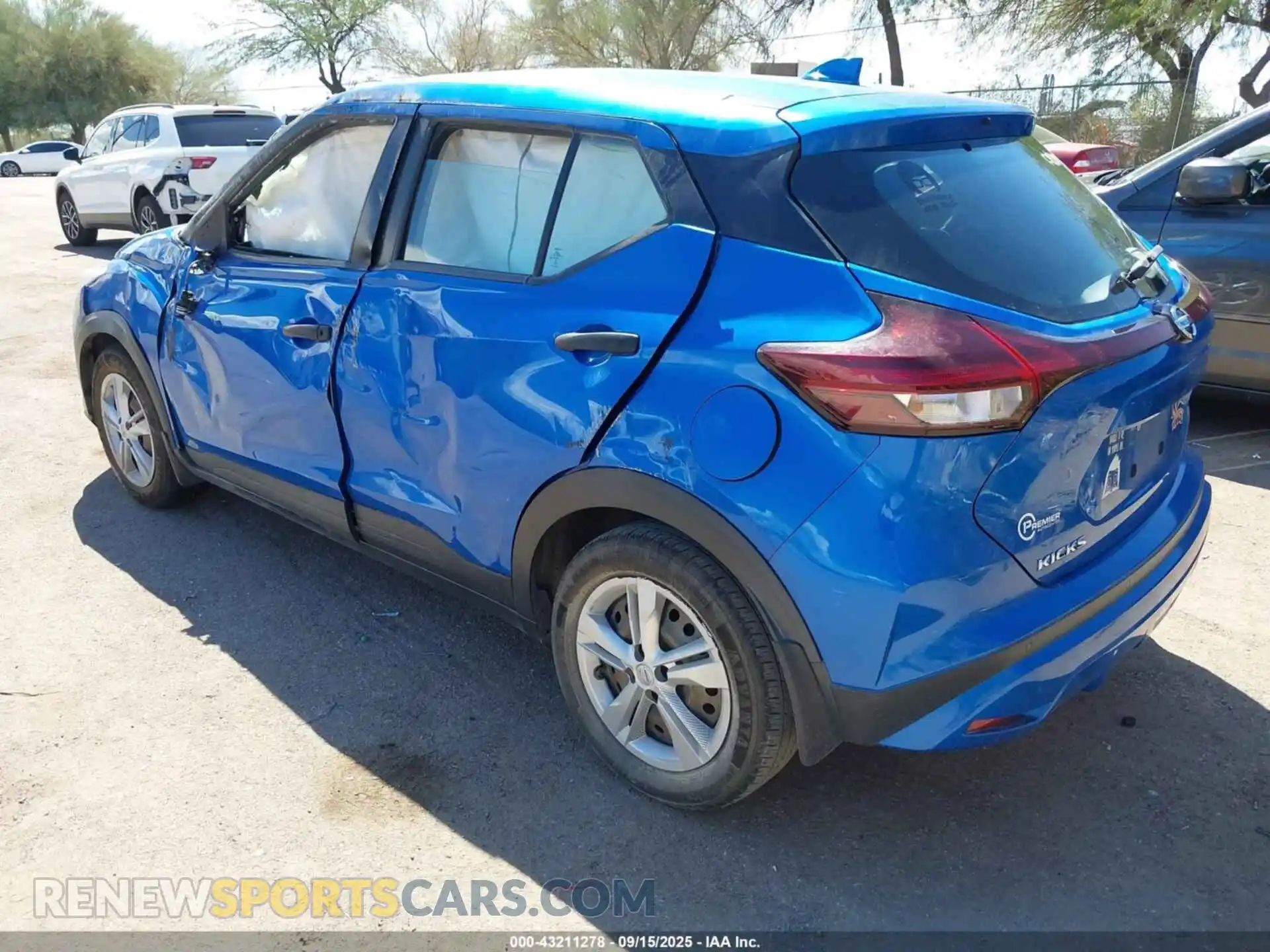 3 Photograph of a damaged car 3N1CP5BV5ML562583 NISSAN KICKS 2021