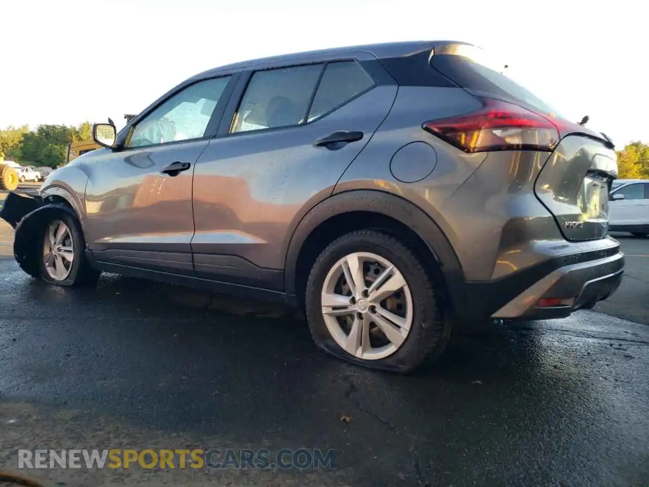 2 Photograph of a damaged car 3N1CP5BV6ML488560 NISSAN KICKS 2021