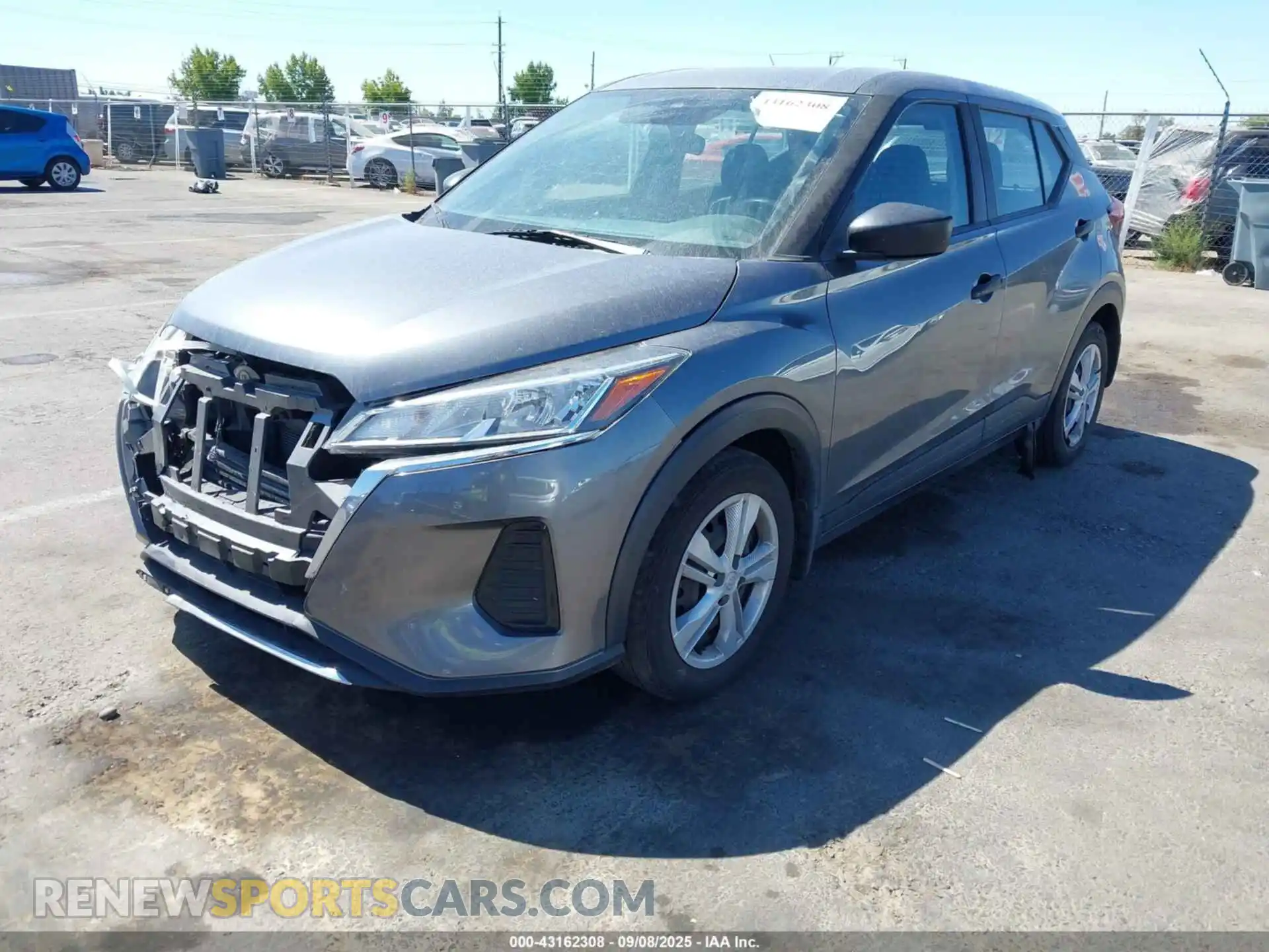 2 fotografías del automóvil dañado 3N1CP5BV6ML491720 NISSAN KICKS 2021