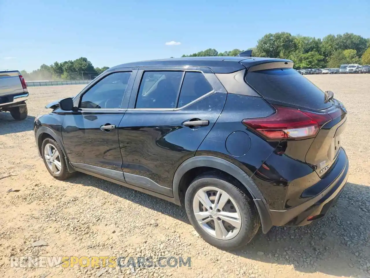 2 Photograph of a damaged car 3N1CP5BV6ML516390 NISSAN KICKS 2021