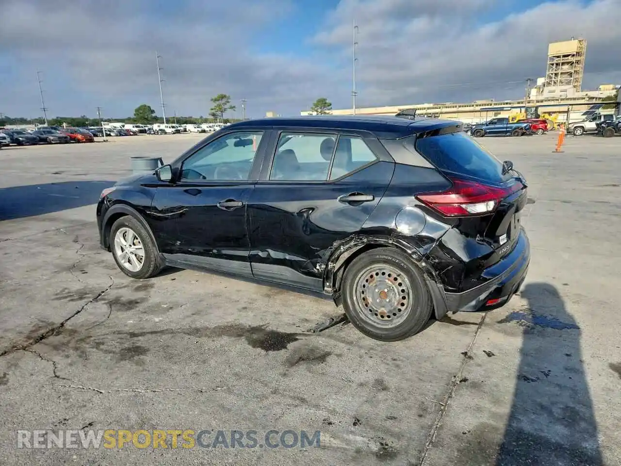 2 Photograph of a damaged car 3N1CP5BV6ML516504 NISSAN KICKS 2021