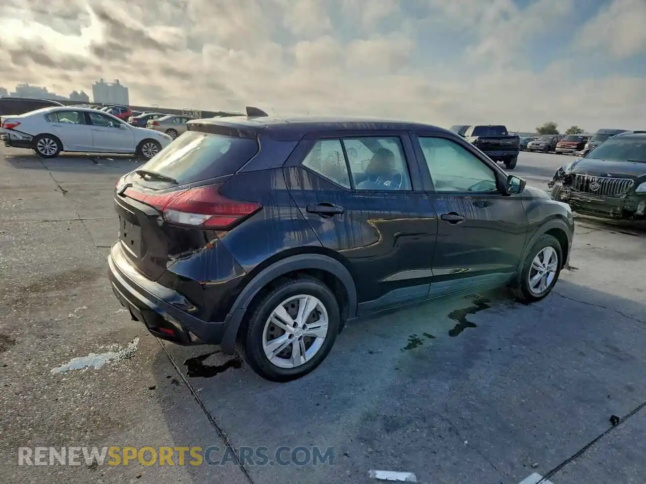 3 Photograph of a damaged car 3N1CP5BV6ML516504 NISSAN KICKS 2021