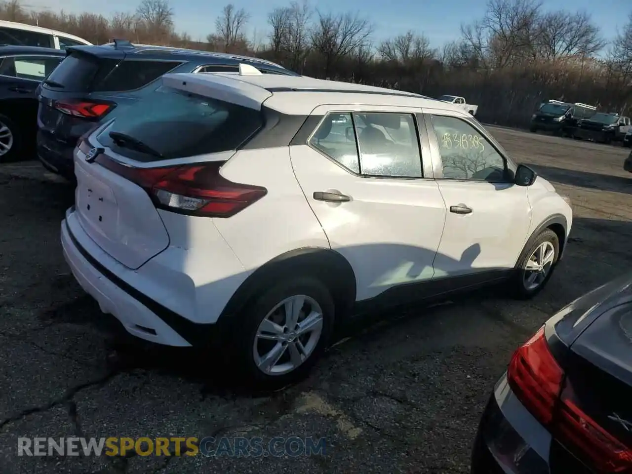 3 Photograph of a damaged car 3N1CP5BV6ML552211 NISSAN KICKS 2021