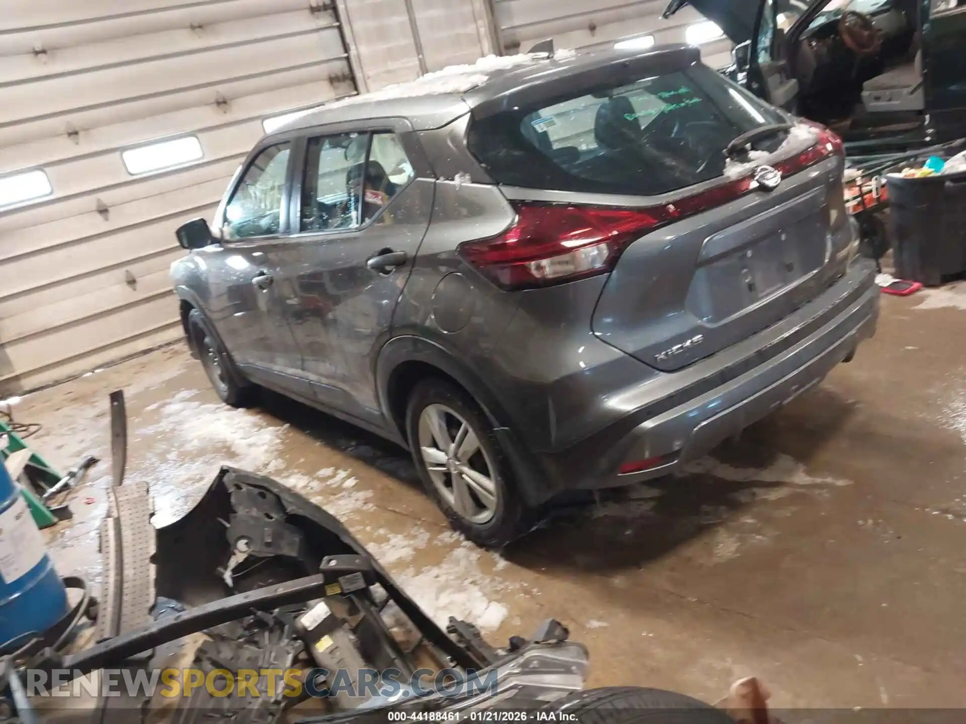3 Photograph of a damaged car 3N1CP5BV6ML565699 NISSAN KICKS 2021