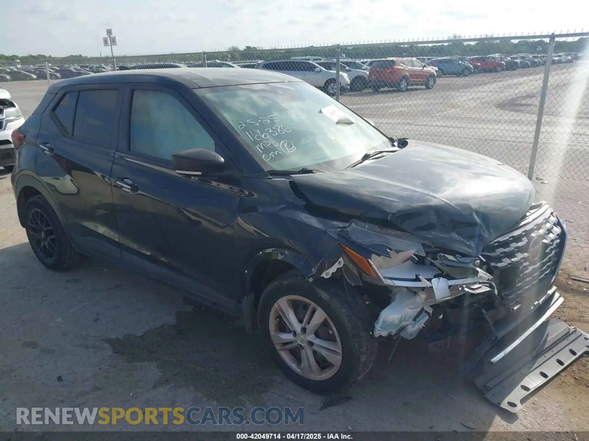 1 Photograph of a damaged car 3N1CP5BV7ML486591 NISSAN KICKS 2021
