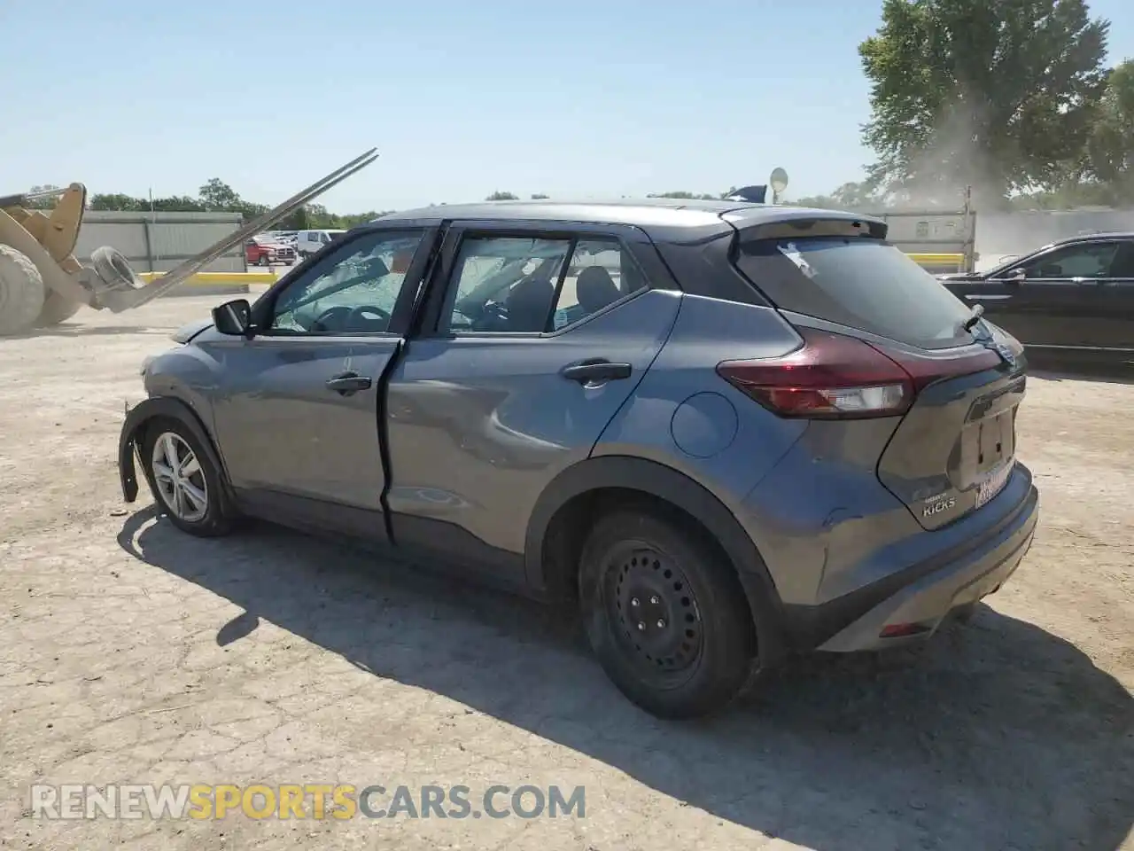 2 Photograph of a damaged car 3N1CP5BV7ML489443 NISSAN KICKS 2021