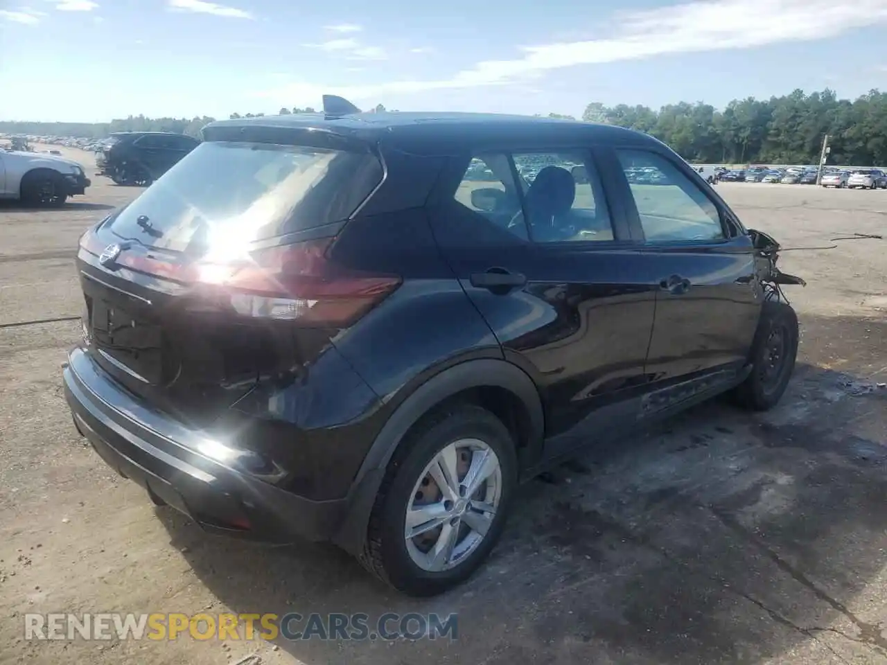3 Photograph of a damaged car 3N1CP5BV7ML525535 NISSAN KICKS 2021