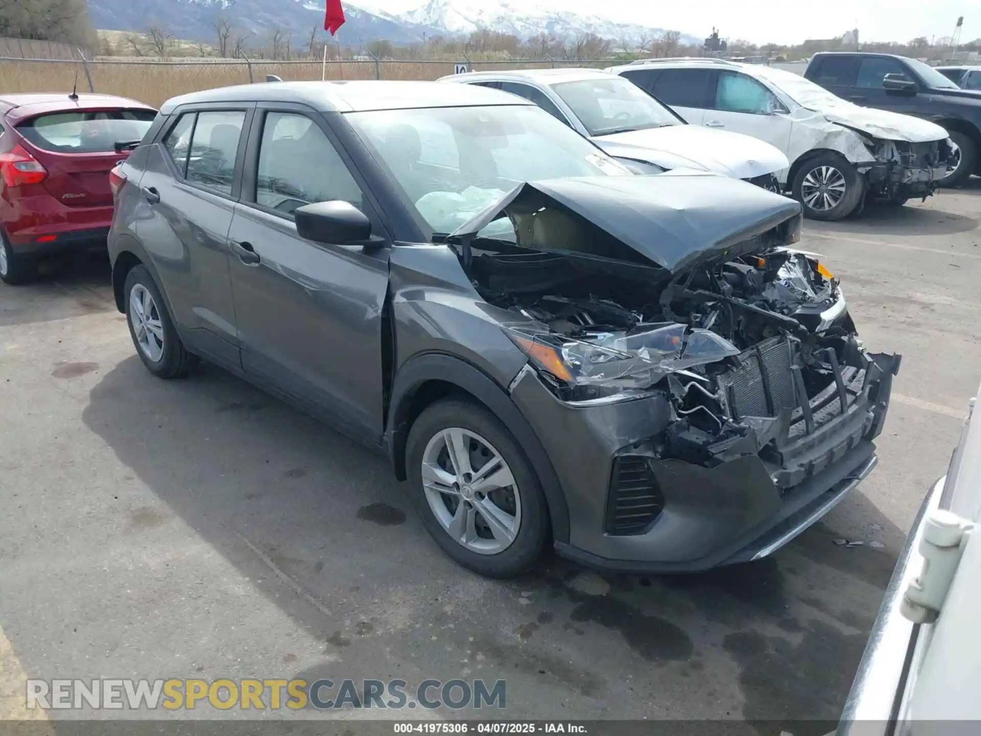 1 Photograph of a damaged car 3N1CP5BV7ML529181 NISSAN KICKS 2021