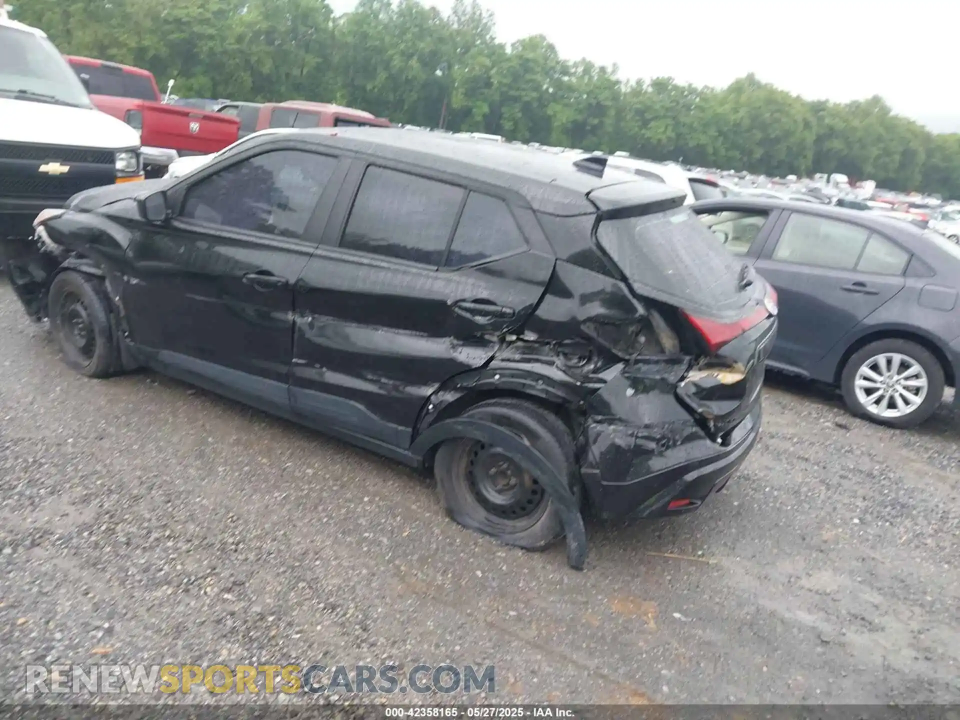 3 Photograph of a damaged car 3N1CP5BV8ML508968 NISSAN KICKS 2021