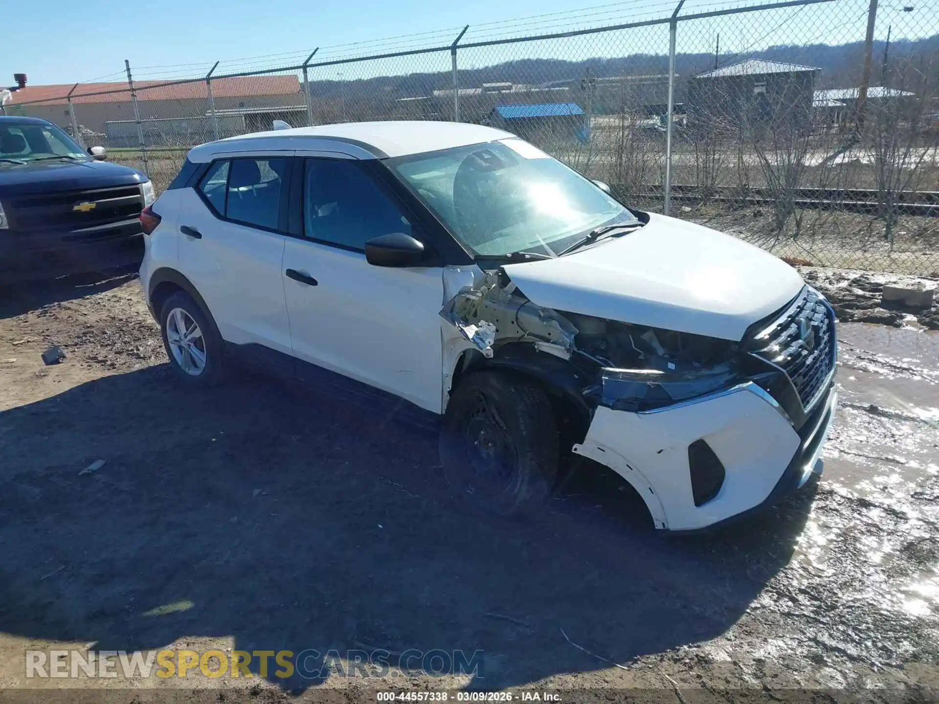 1 Photograph of a damaged car 3N1CP5BV8ML511143 NISSAN KICKS 2021