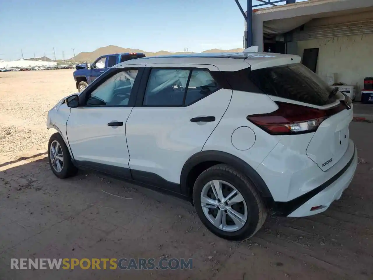 2 Photograph of a damaged car 3N1CP5BV8ML533689 NISSAN KICKS 2021