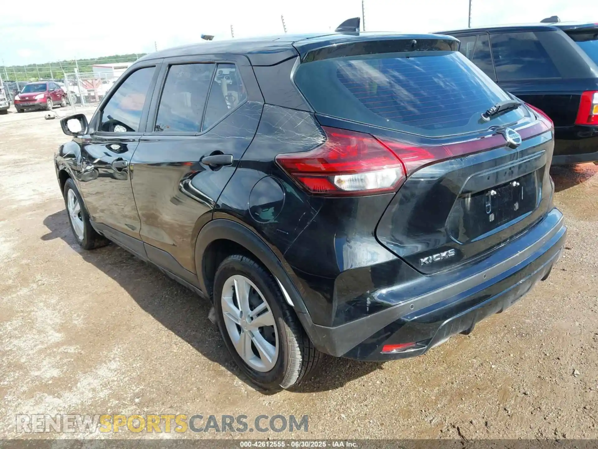 3 fotografías del automóvil dañado 3N1CP5BV8ML533952 NISSAN KICKS 2021