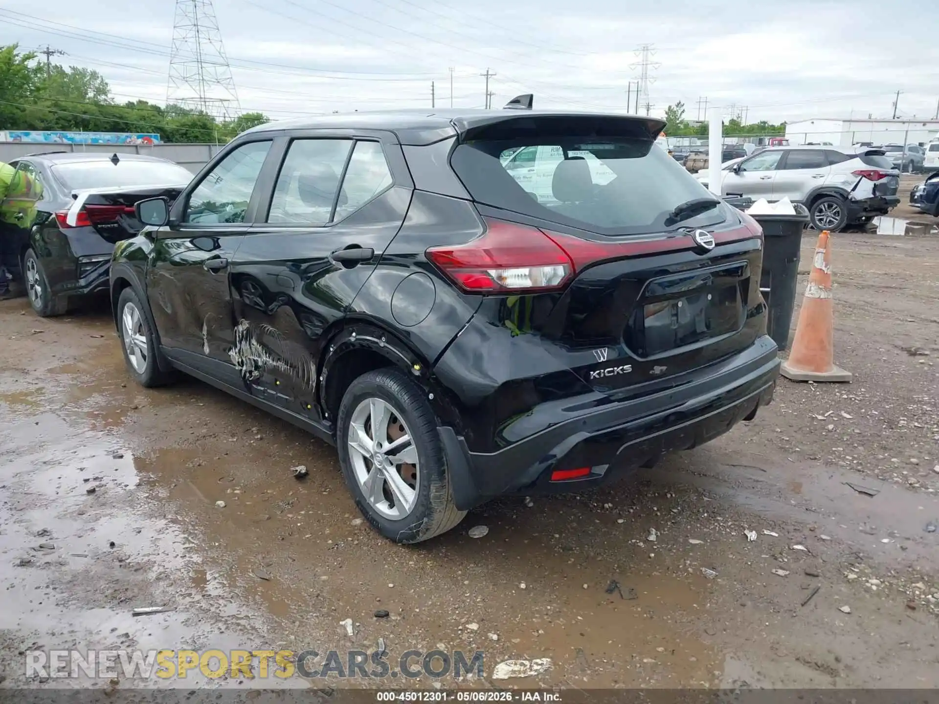 3 Photograph of a damaged car 3N1CP5BV8ML542456 NISSAN KICKS 2021