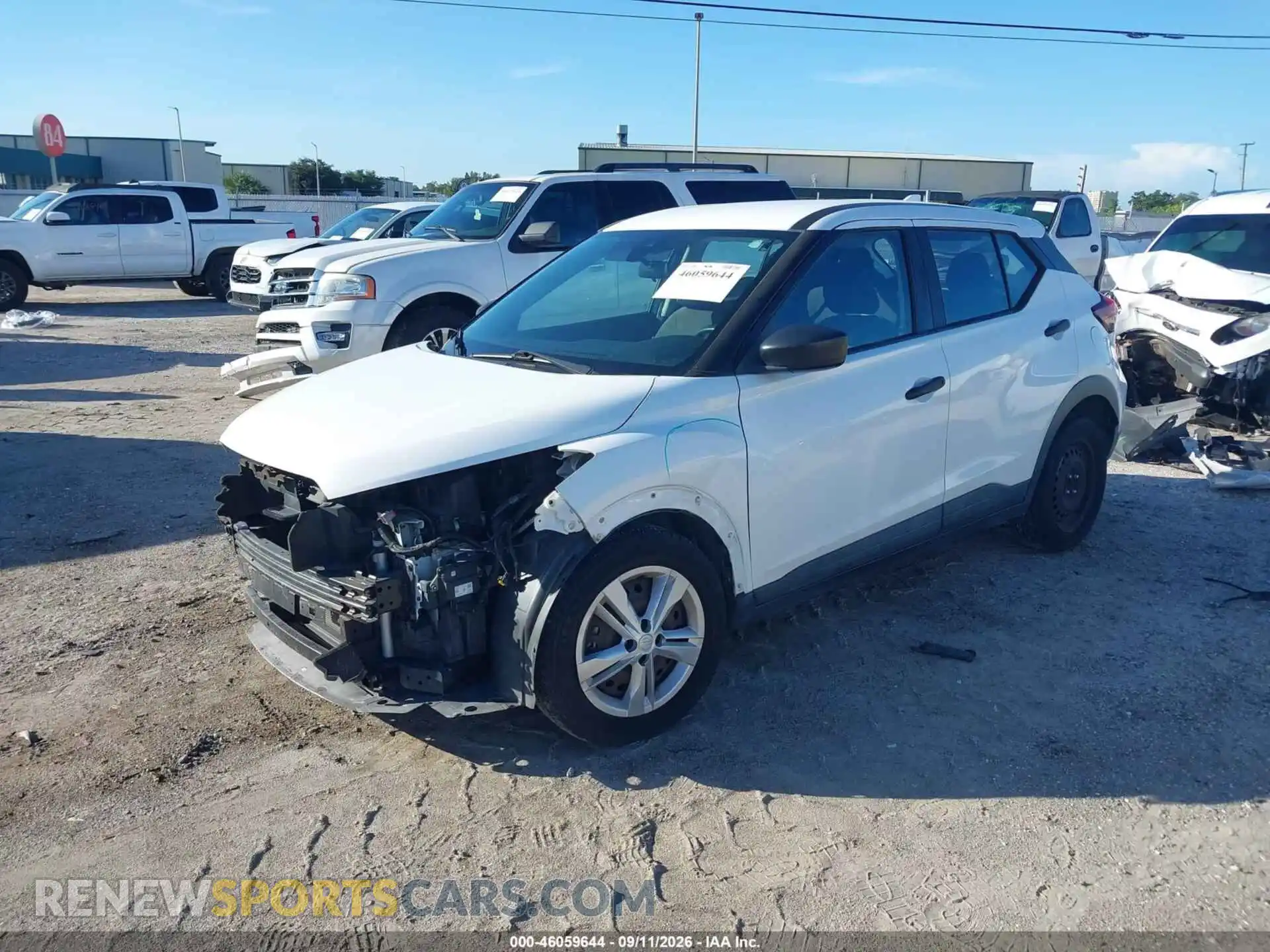 2 fotografías del automóvil dañado 3N1CP5BV9ML502368 NISSAN KICKS 2021