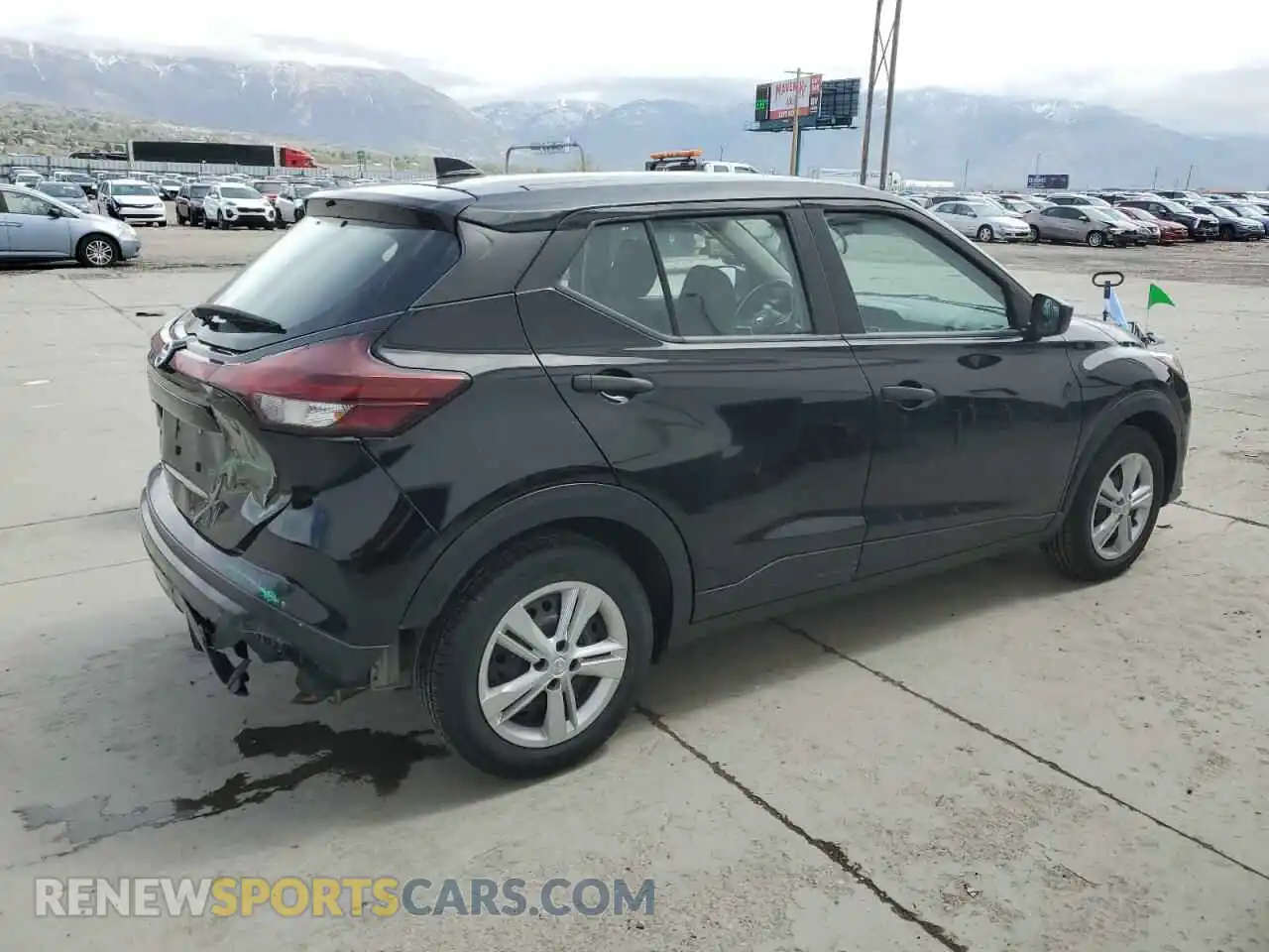 3 Photograph of a damaged car 3N1CP5BV9ML503178 NISSAN KICKS 2021