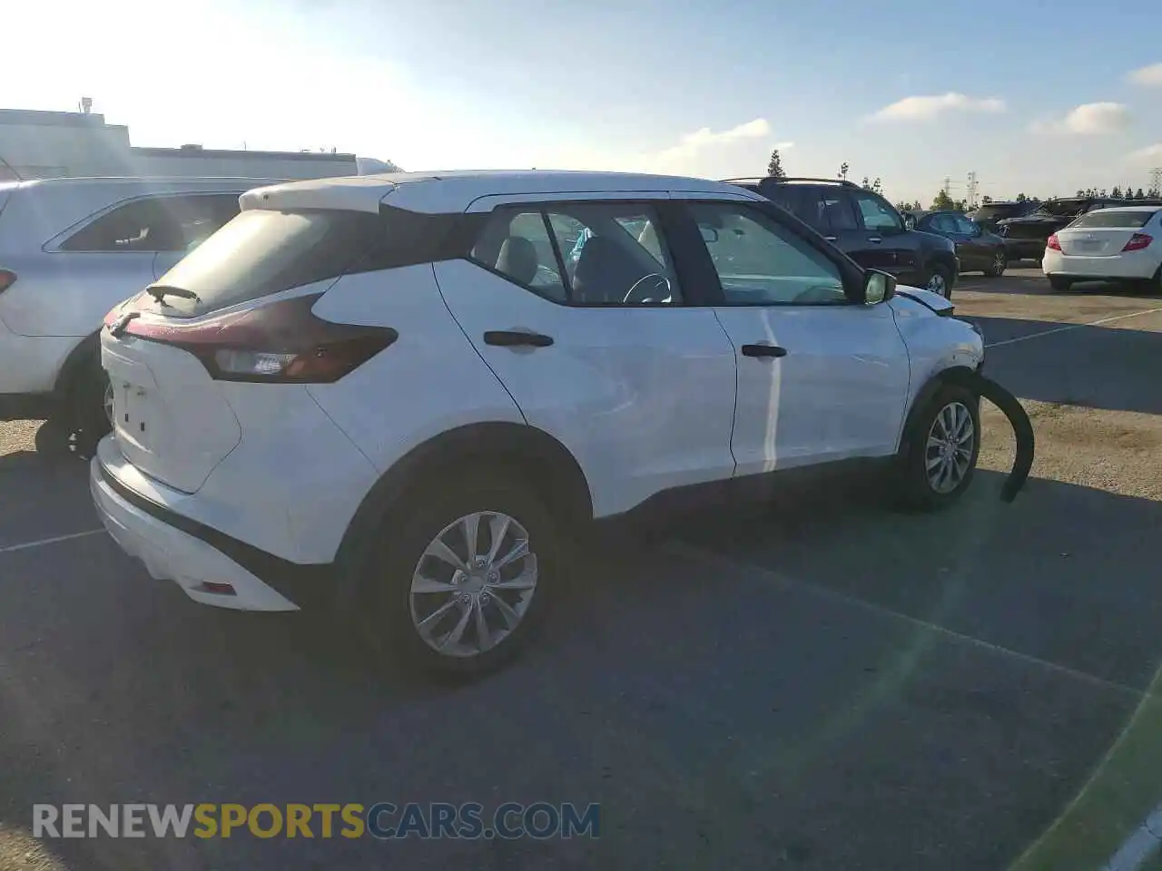 3 Photograph of a damaged car 3N1CP5BV9ML536746 NISSAN KICKS 2021
