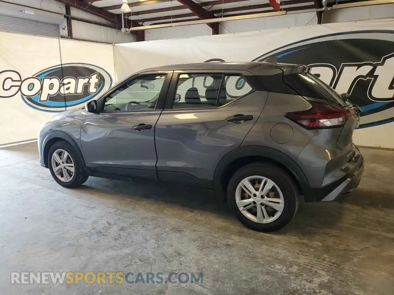 2 fotografías del automóvil dañado 3N1CP5BVXML465136 NISSAN KICKS 2021