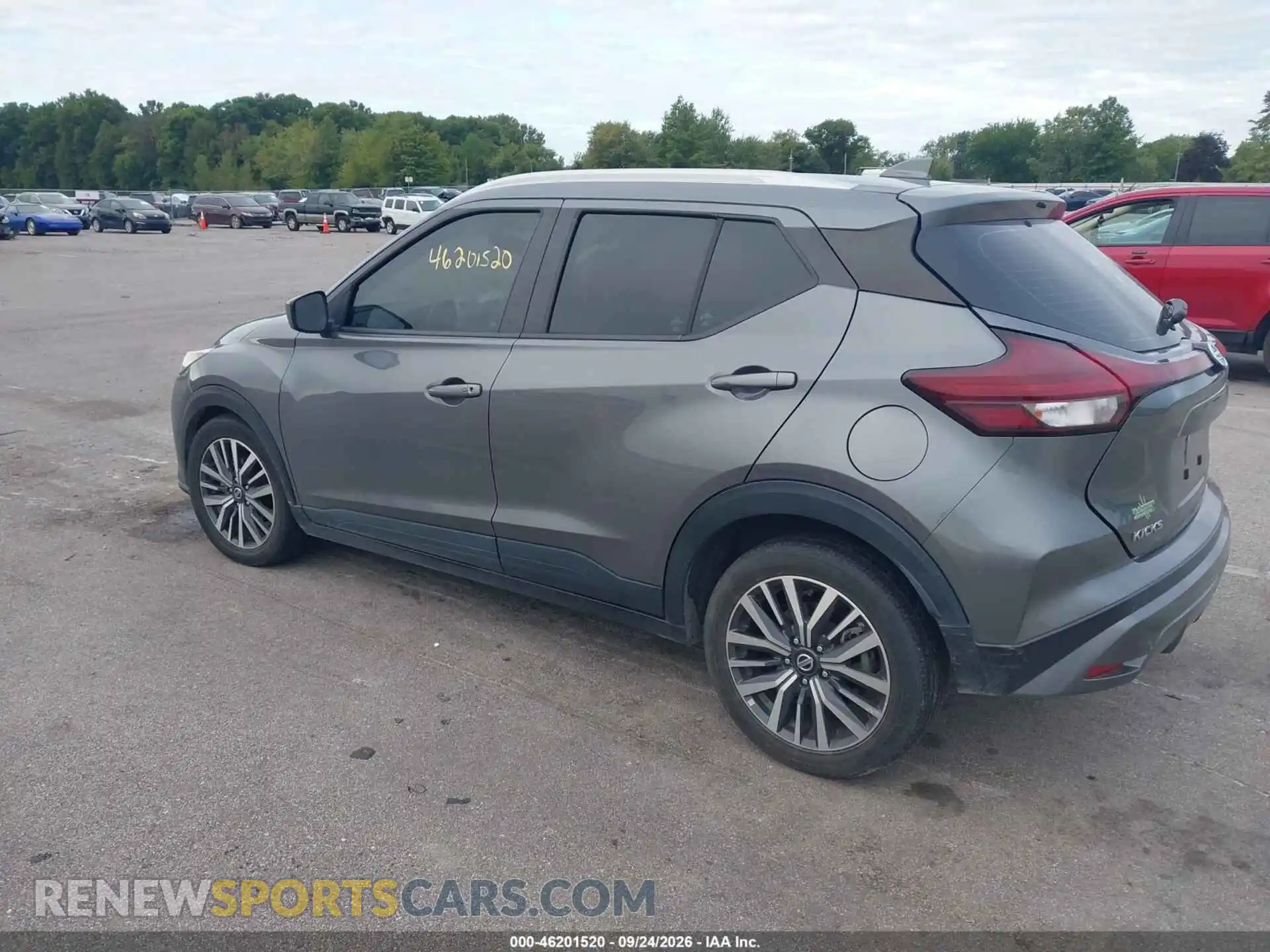3 Photograph of a damaged car 3N1CP5CV0ML471316 NISSAN KICKS 2021
