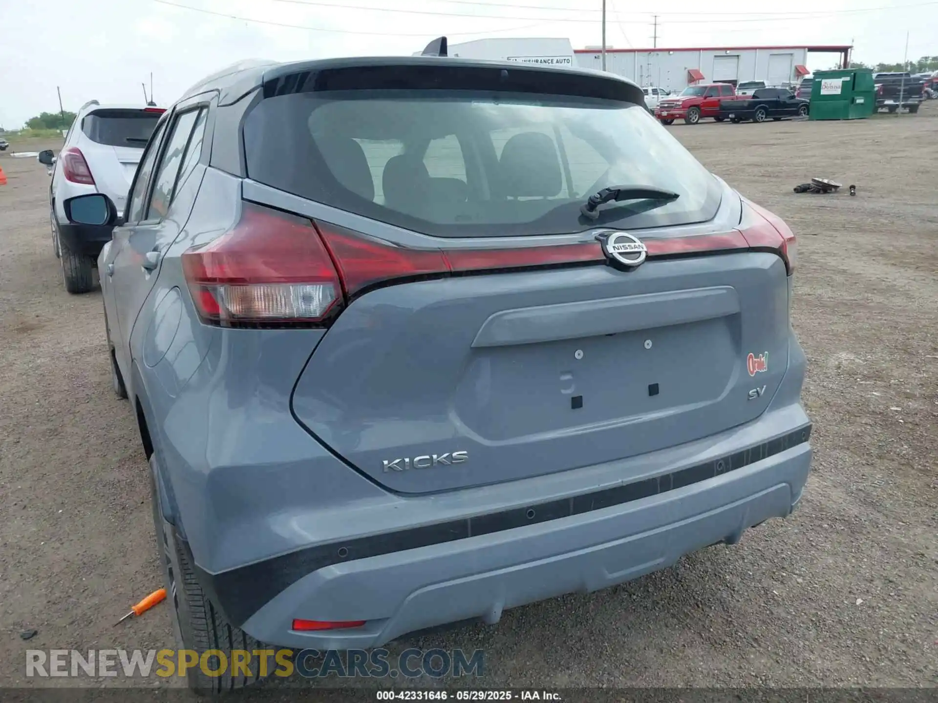 3 fotografías del automóvil dañado 3N1CP5CV0ML508395 NISSAN KICKS 2021