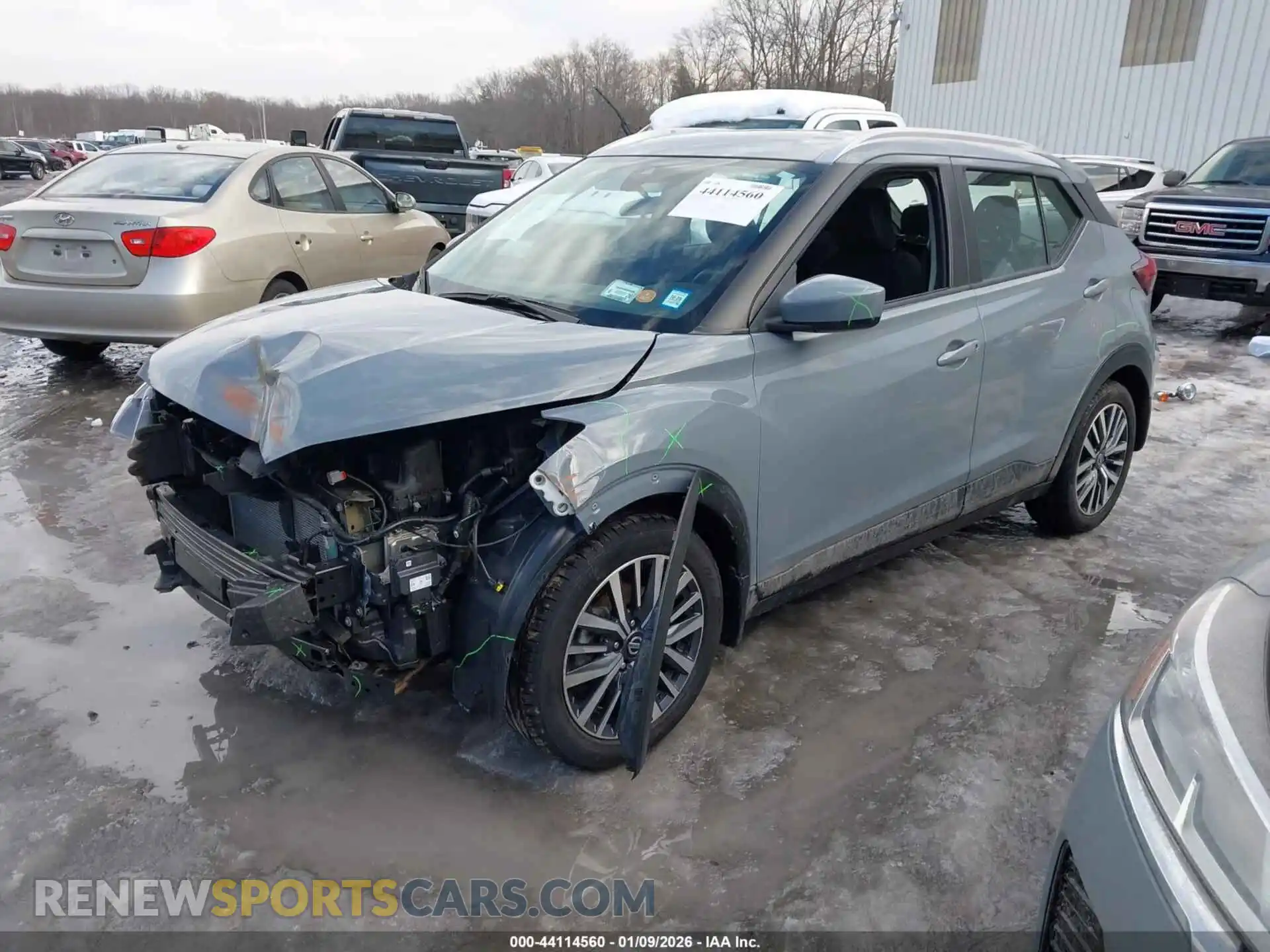 2 Photograph of a damaged car 3N1CP5CV0ML529456 NISSAN KICKS 2021