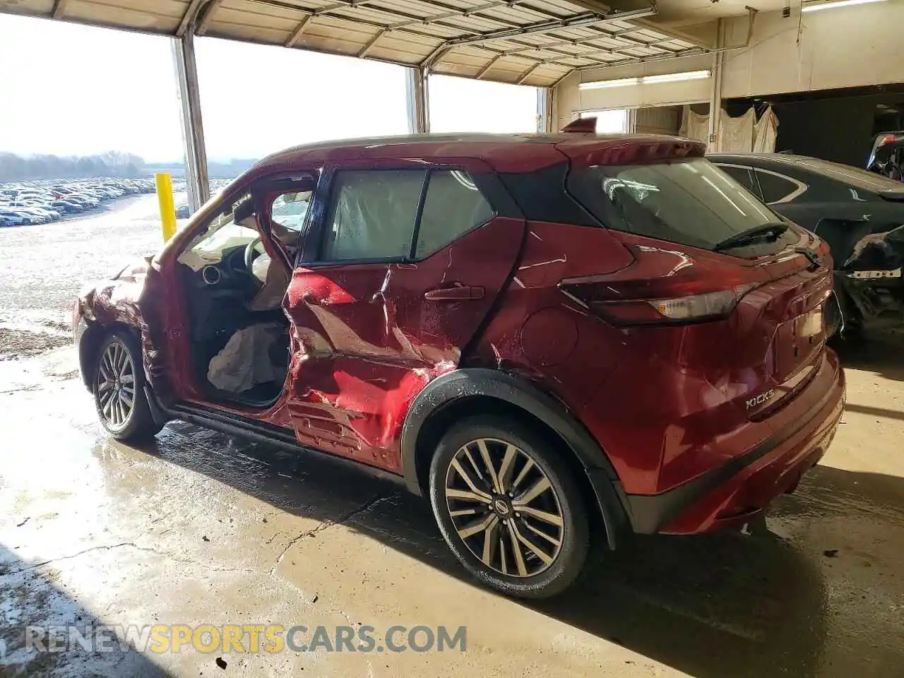 2 Photograph of a damaged car 3N1CP5CV0ML554292 NISSAN KICKS 2021