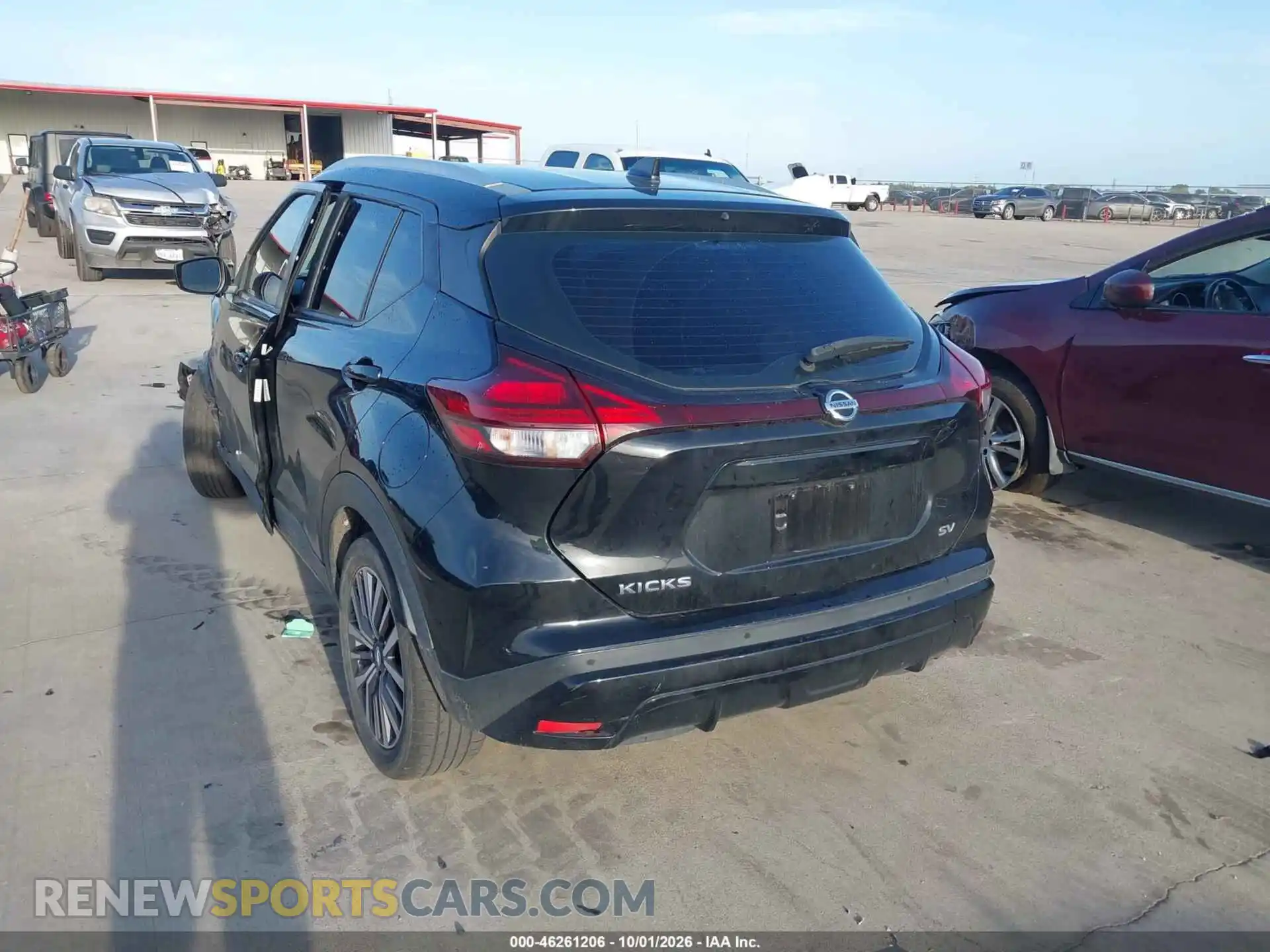 3 Photograph of a damaged car 3N1CP5CV1ML482292 NISSAN KICKS 2021