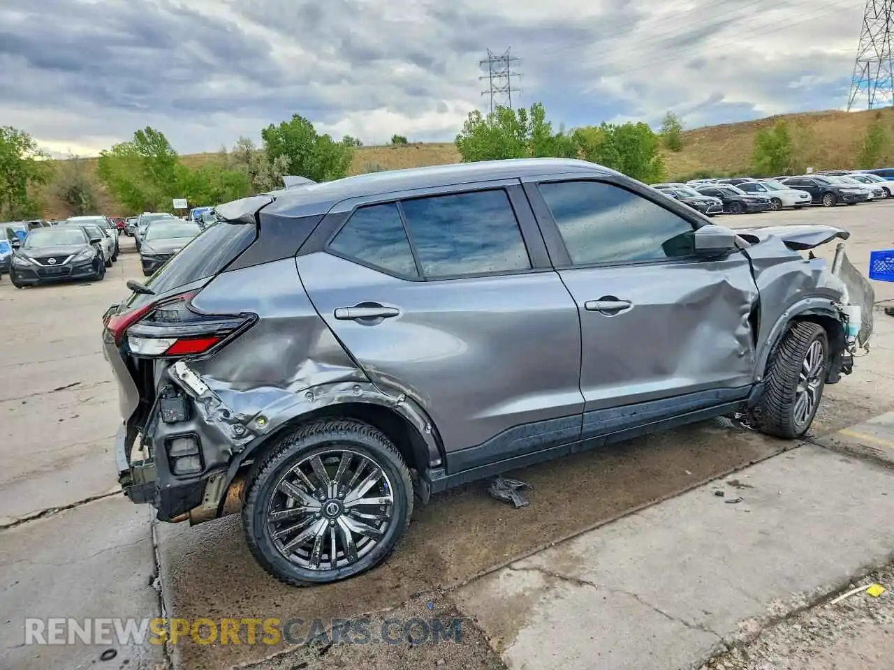 3 Photograph of a damaged car 3N1CP5CV1ML512634 NISSAN KICKS 2021
