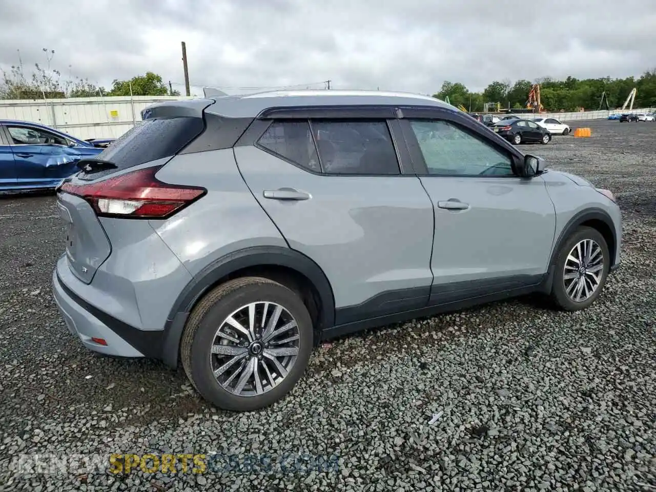 3 Photograph of a damaged car 3N1CP5CV1ML513279 NISSAN KICKS 2021