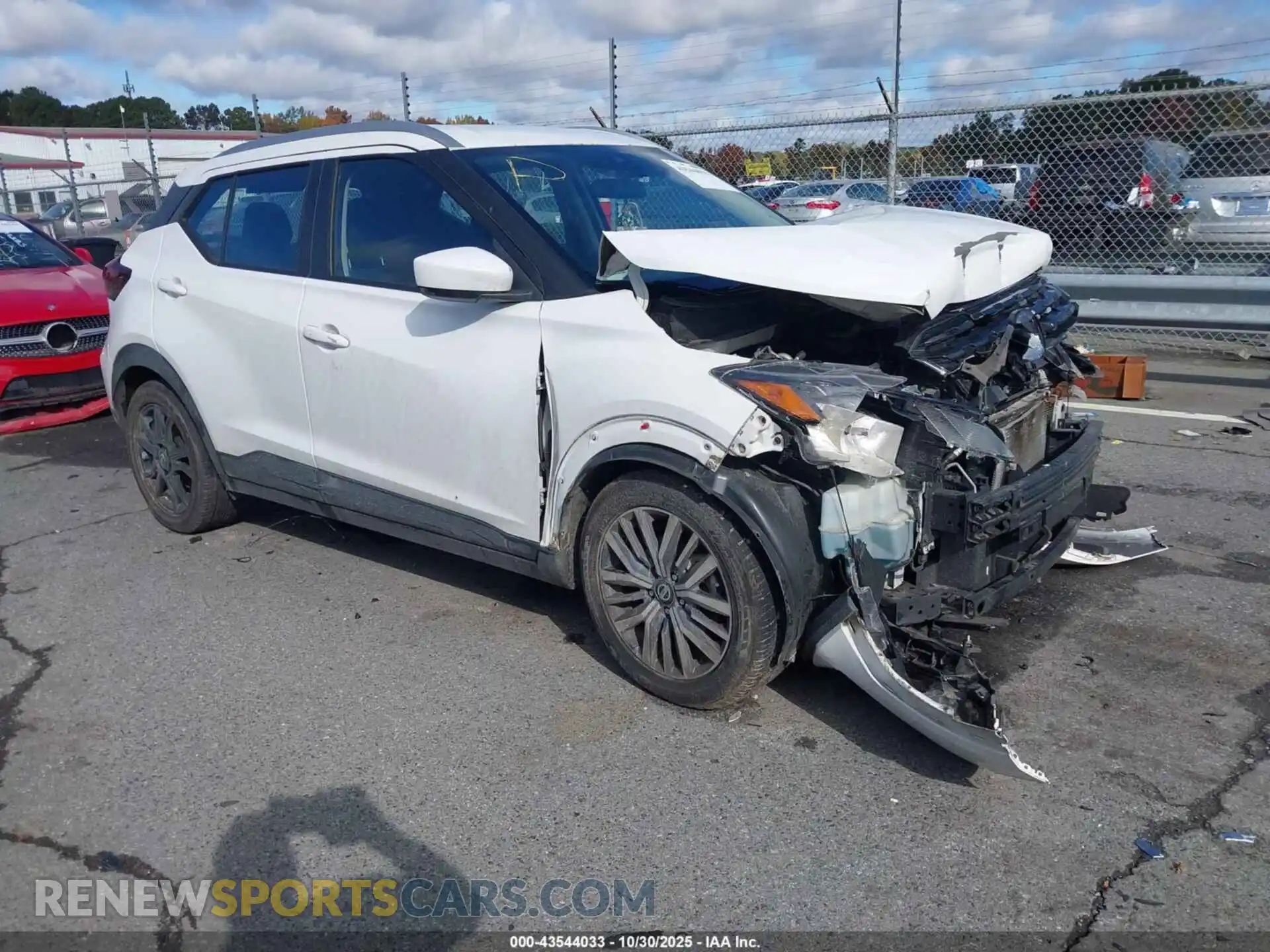 1 Photograph of a damaged car 3N1CP5CV1ML533550 NISSAN KICKS 2021