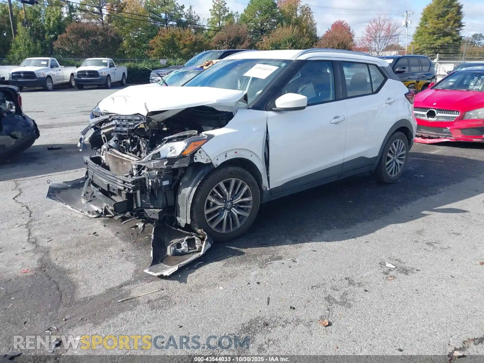 2 Photograph of a damaged car 3N1CP5CV1ML533550 NISSAN KICKS 2021