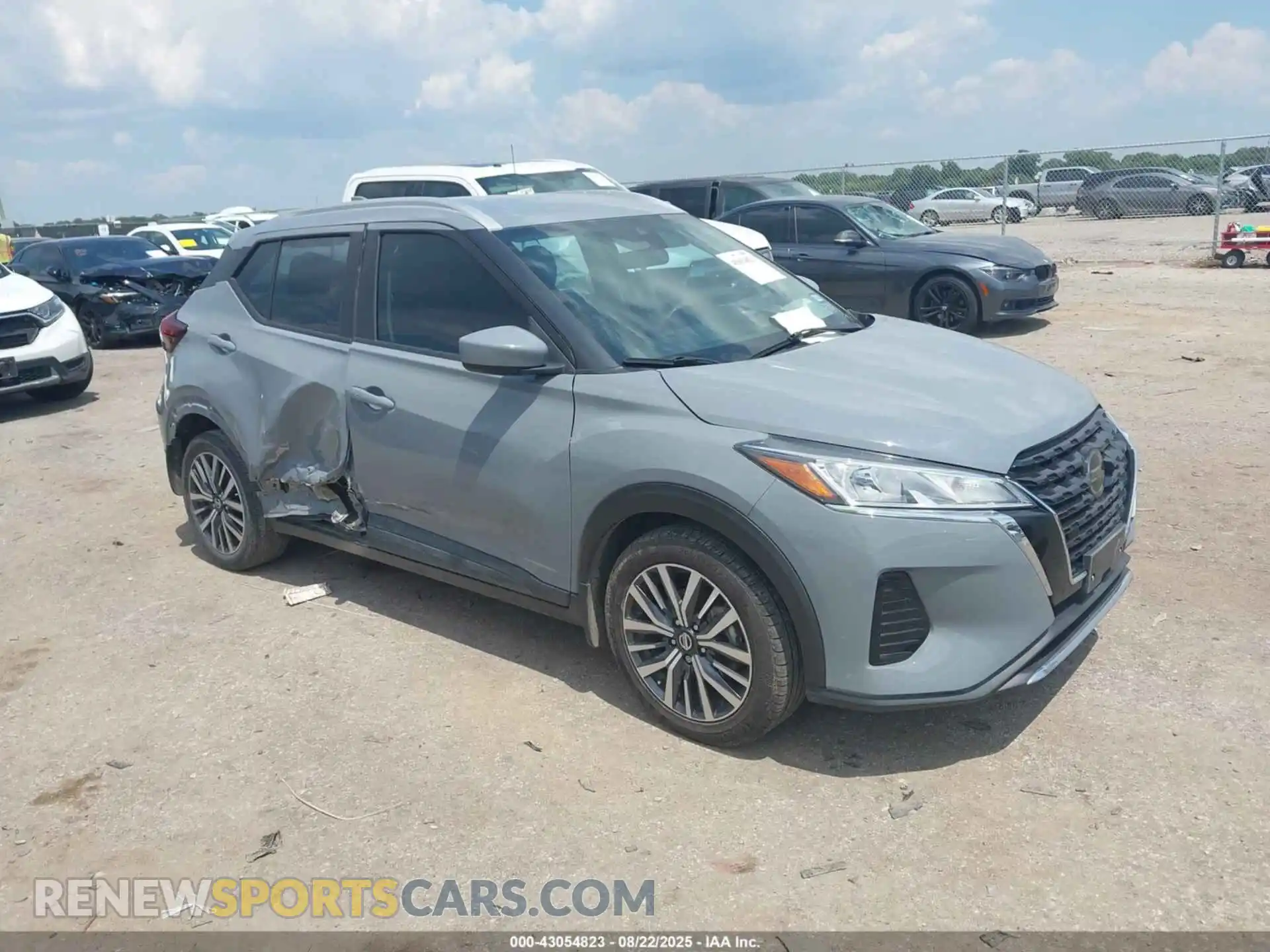 1 Photograph of a damaged car 3N1CP5CV1ML564393 NISSAN KICKS 2021