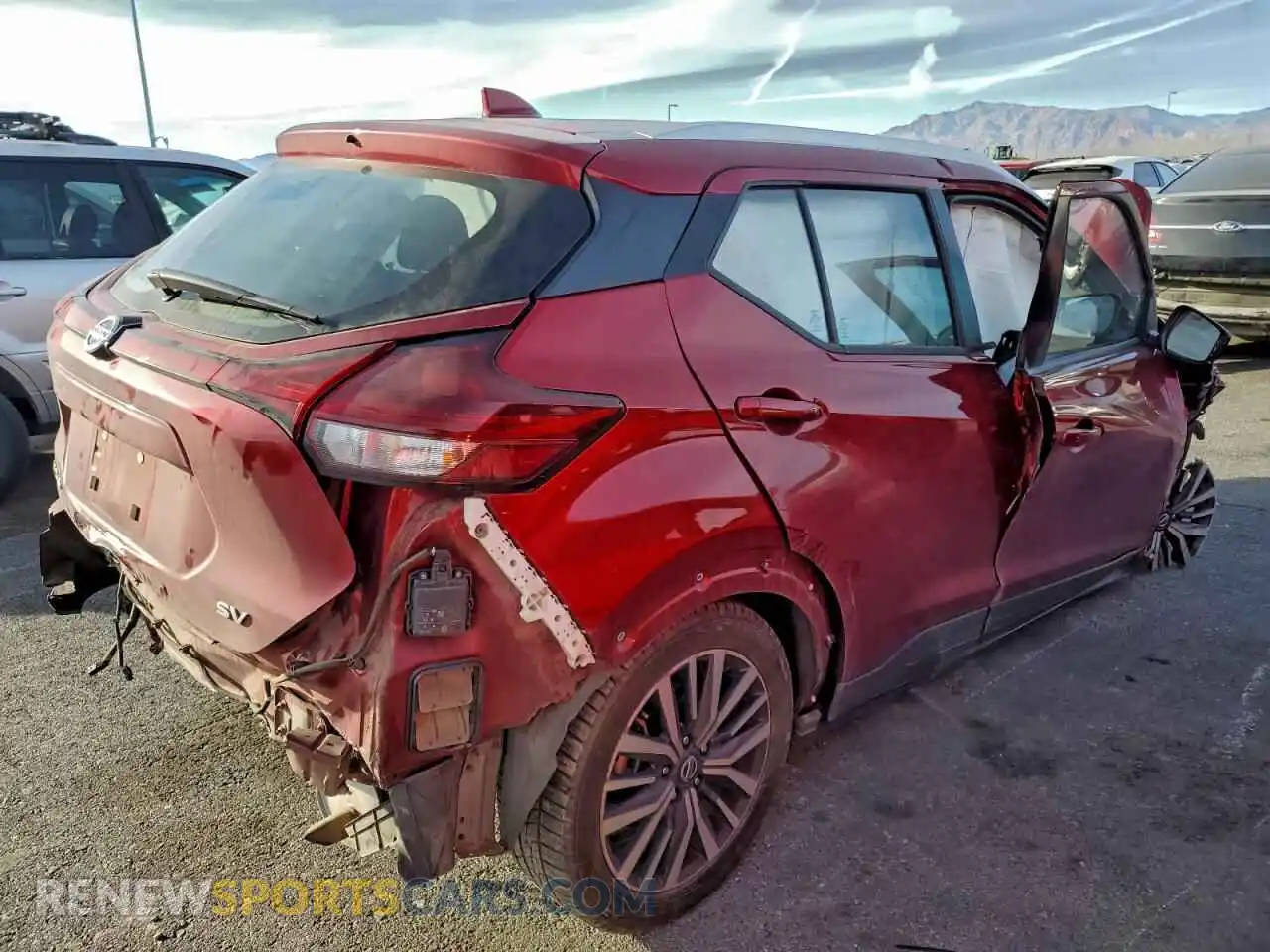 3 Photograph of a damaged car 3N1CP5CV2ML513601 NISSAN KICKS 2021