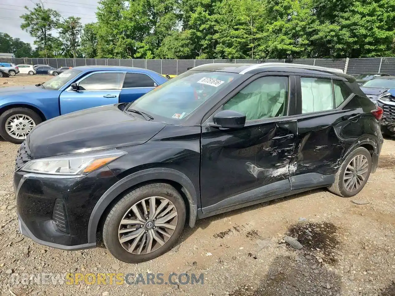 1 Photograph of a damaged car 3N1CP5CV2ML536070 NISSAN KICKS 2021
