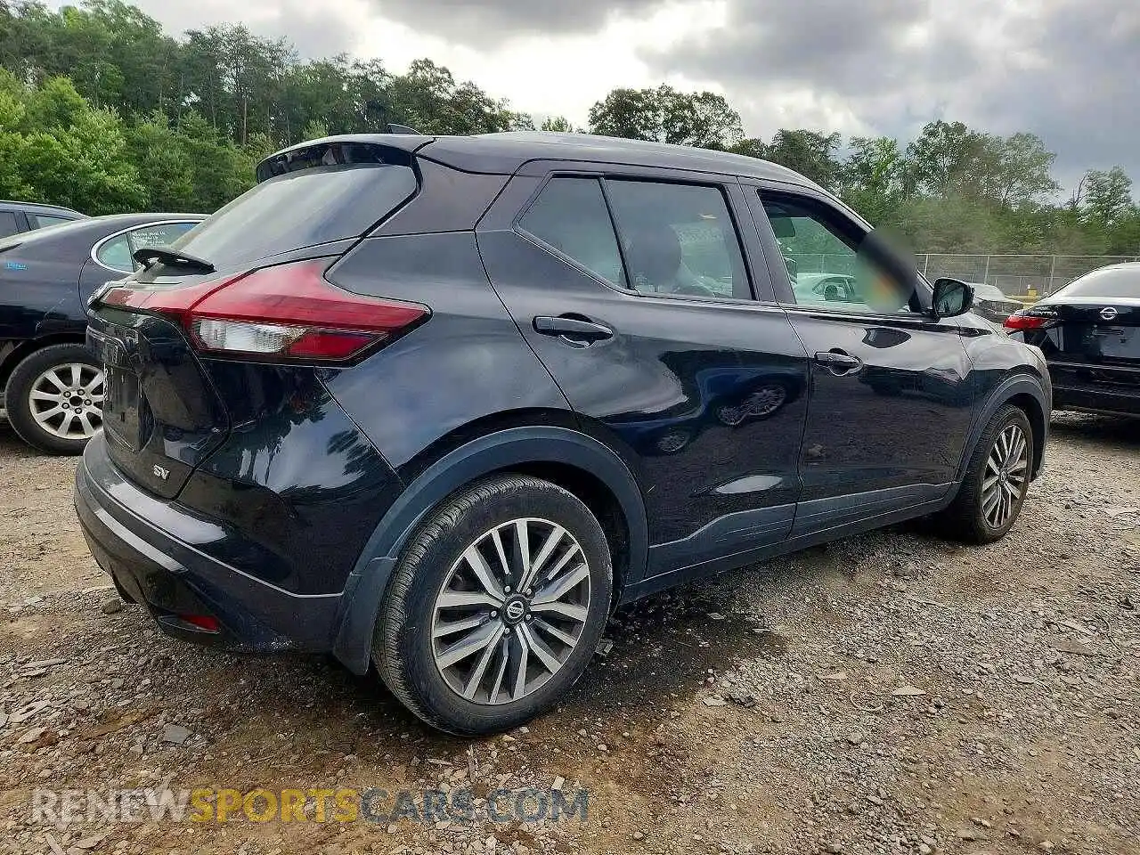 3 Photograph of a damaged car 3N1CP5CV2ML536070 NISSAN KICKS 2021
