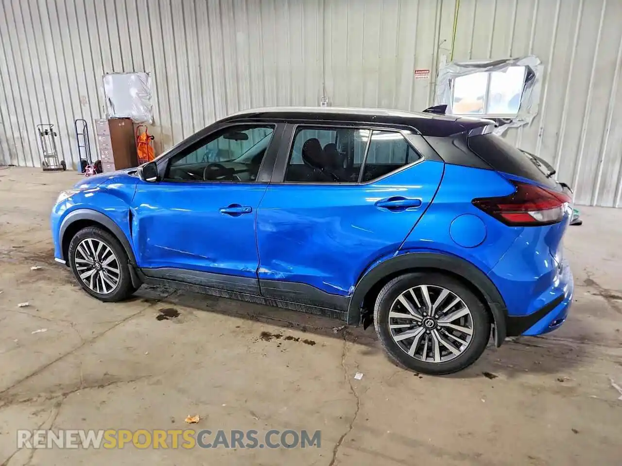 2 Photograph of a damaged car 3N1CP5CV2ML556920 NISSAN KICKS 2021