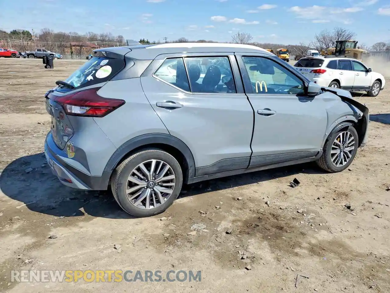 3 Photograph of a damaged car 3N1CP5CV3ML469382 NISSAN KICKS 2021