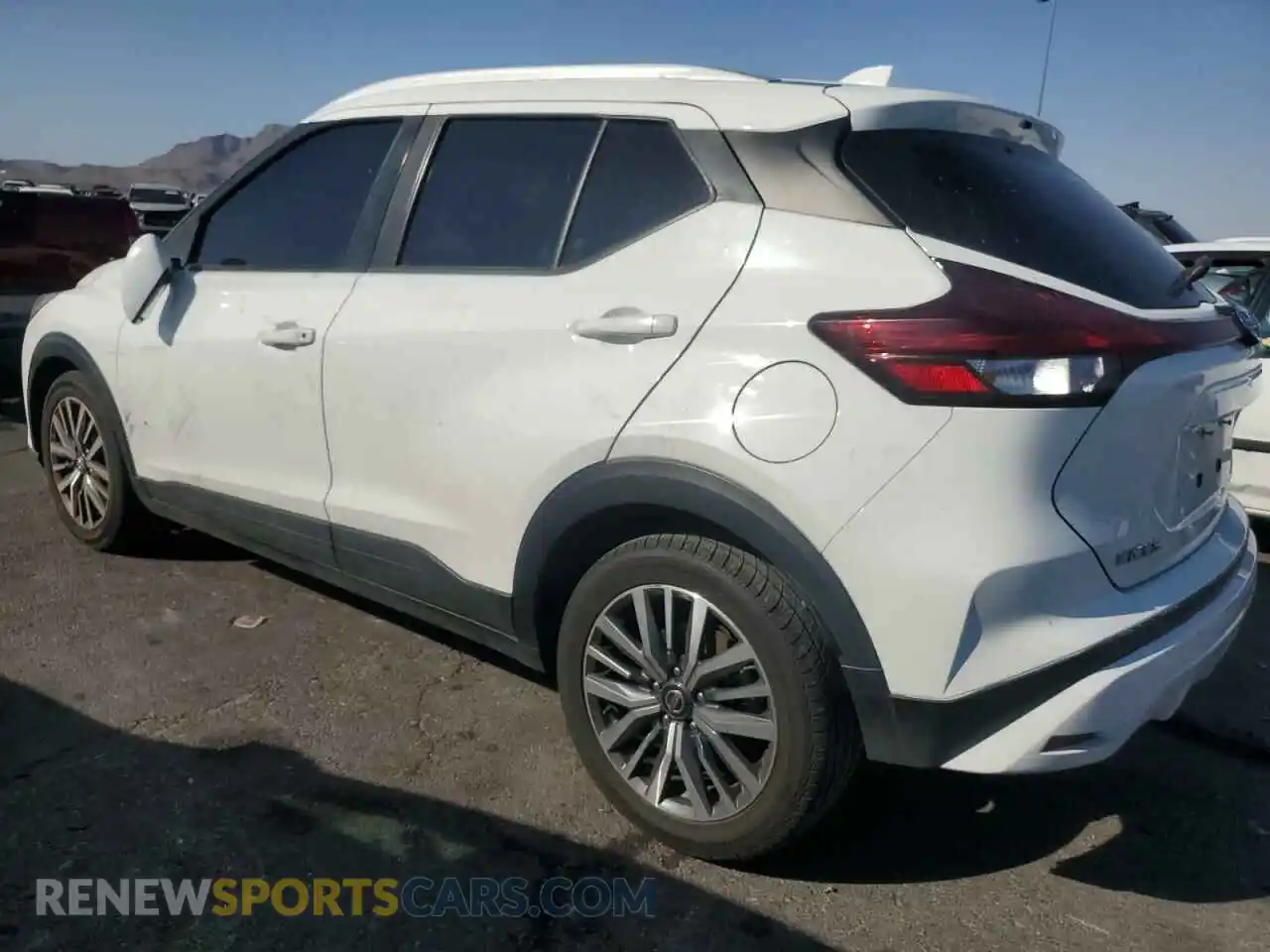 2 Photograph of a damaged car 3N1CP5CV3ML469575 NISSAN KICKS 2021