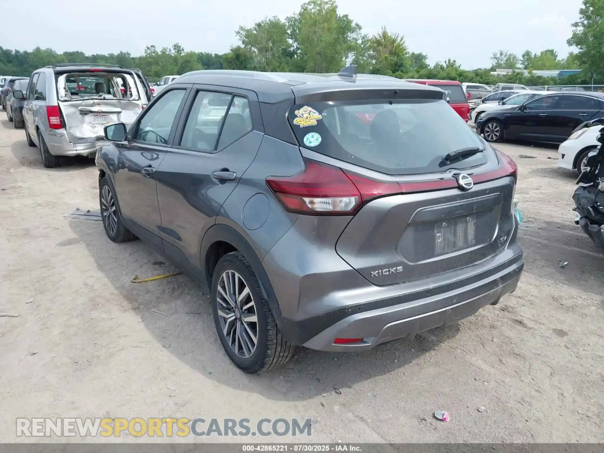 3 fotografías del automóvil dañado 3N1CP5CV3ML470158 NISSAN KICKS 2021