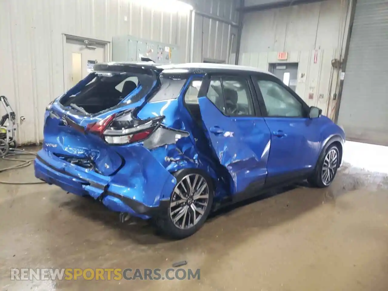 3 Photograph of a damaged car 3N1CP5CV3ML495738 NISSAN KICKS 2021