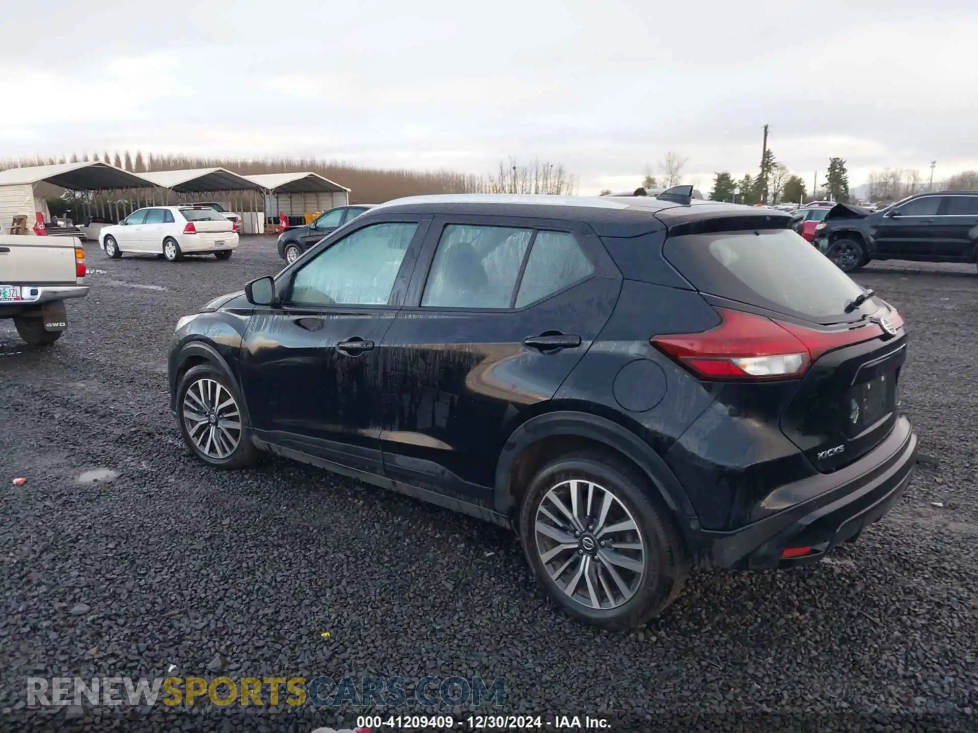 3 Photograph of a damaged car 3N1CP5CV3ML531685 NISSAN KICKS 2021