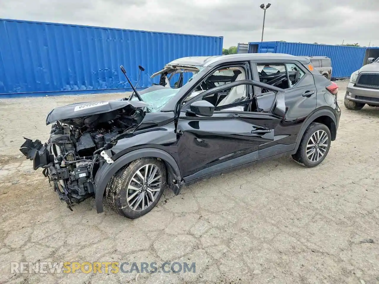 1 Photograph of a damaged car 3N1CP5CV3ML543951 NISSAN KICKS 2021