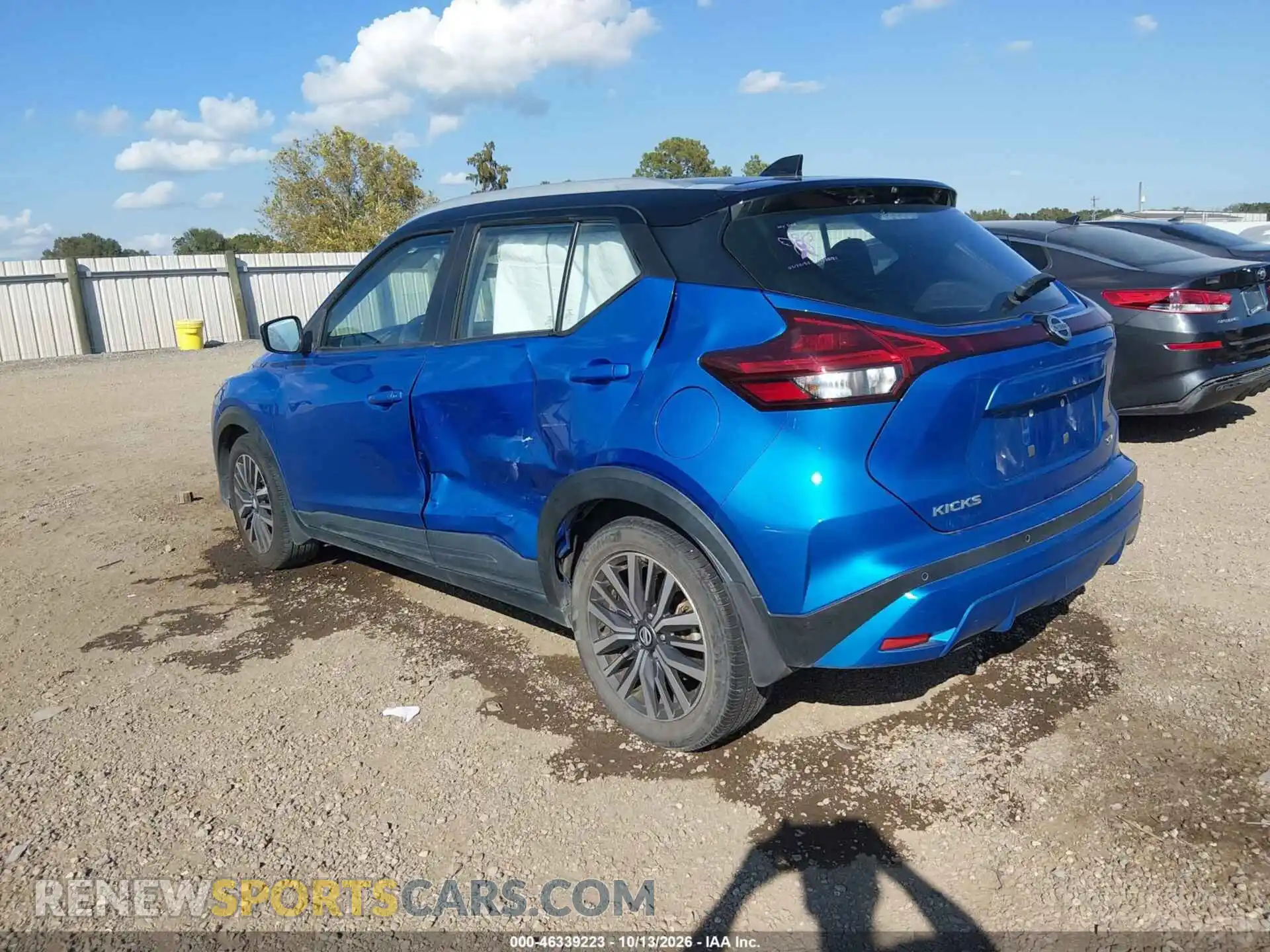3 Photograph of a damaged car 3N1CP5CV4ML466586 NISSAN KICKS 2021